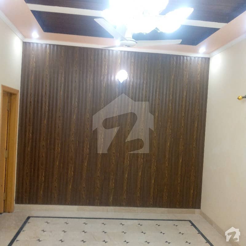 پشاور روڈ راولپنڈی میں 2 کمروں کا 7 مرلہ مکان 26 ہزار میں کرایہ پر دستیاب ہے۔