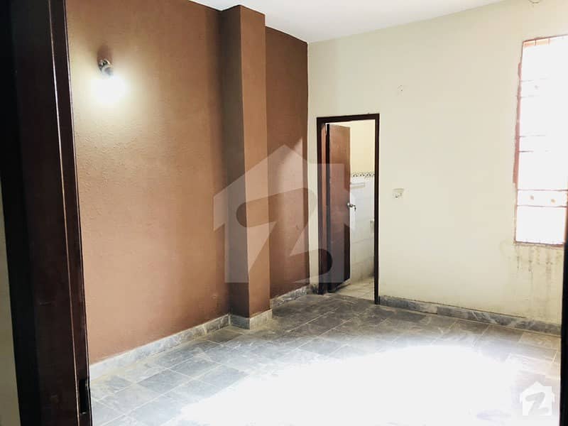 Flat Available For Rent In Samanabad 2nd Floor
