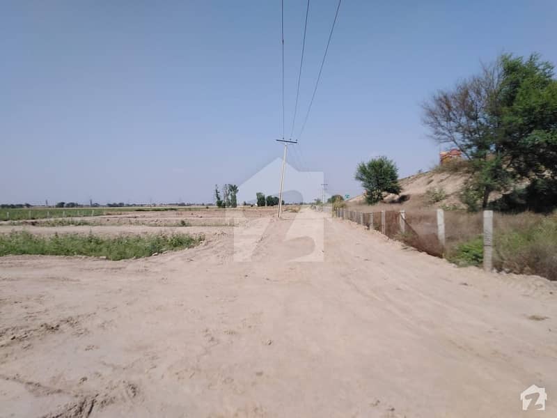 205 Square Feet Commercial Plot In Jhang Road