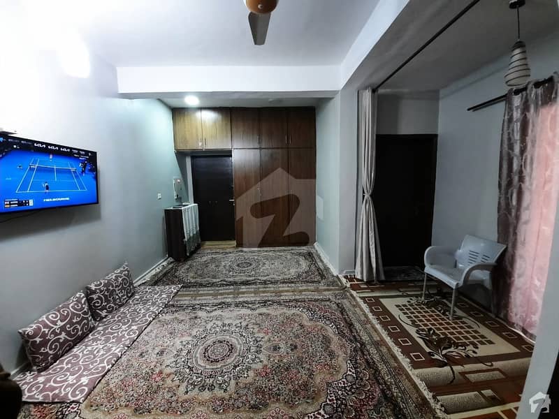 In G-11 700 Square Feet Flat For Sale
