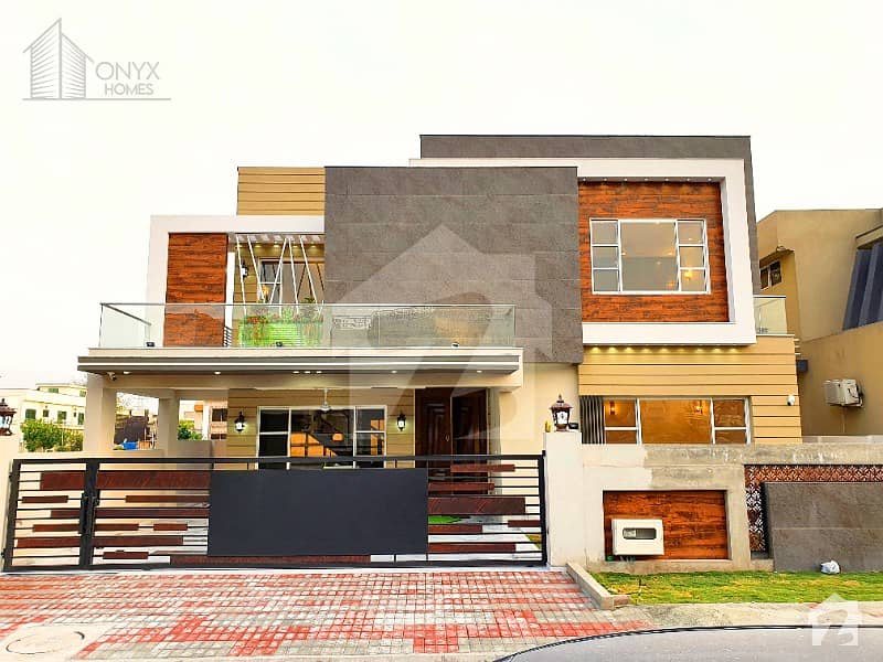 High Quality 1 Kanal 5 Bed Elegant House For Sale