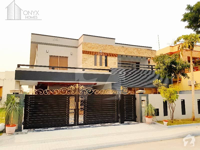 Amazing 1 Kanal House Is For Sale At Top Location Of Phase 2 Bahria Town