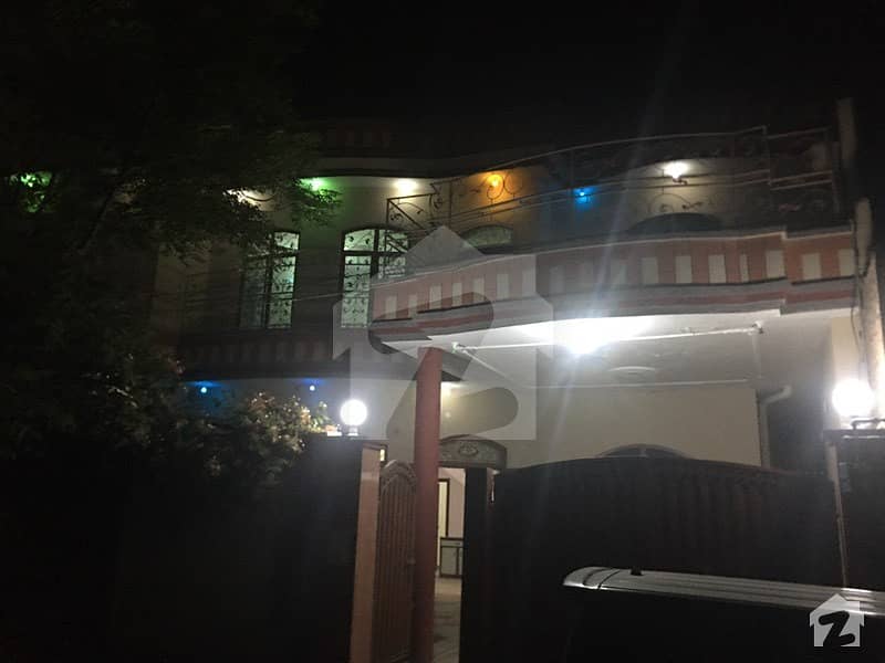 نیو شالیمار کالونی ملتان میں 5 کمروں کا 10 مرلہ مکان 1.20 کروڑ میں برائے فروخت۔ نیو شالیمار کالونی ملتان میں 5 کمروں کا 10 مرلہ مکان 1.20 کروڑ میں برائے فروخت۔