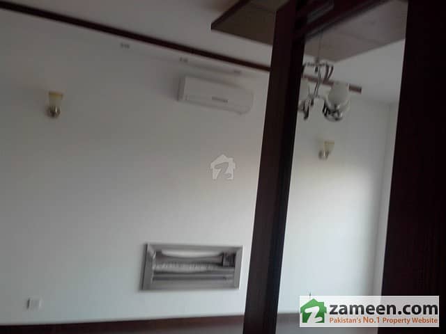 1 Kanal Lower Locked Upper Portion For Rent