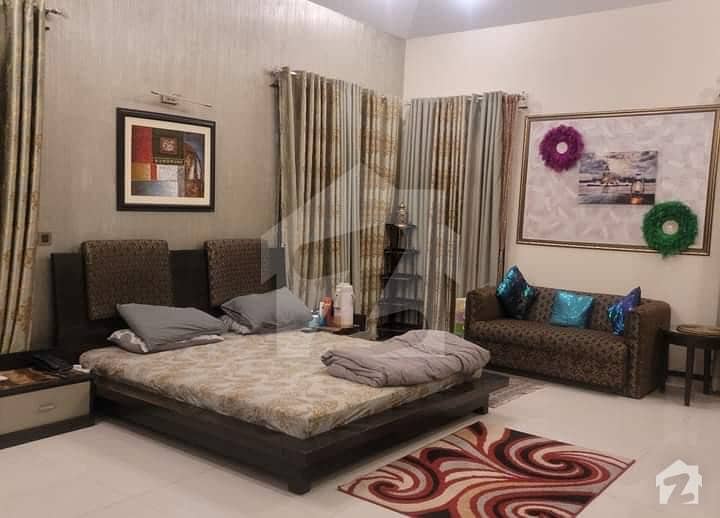 ڈی ایچ اے فیز 7 ڈی ایچ اے کراچی میں 6 کمروں کا 1 کنال مکان 9 کروڑ میں برائے فروخت۔