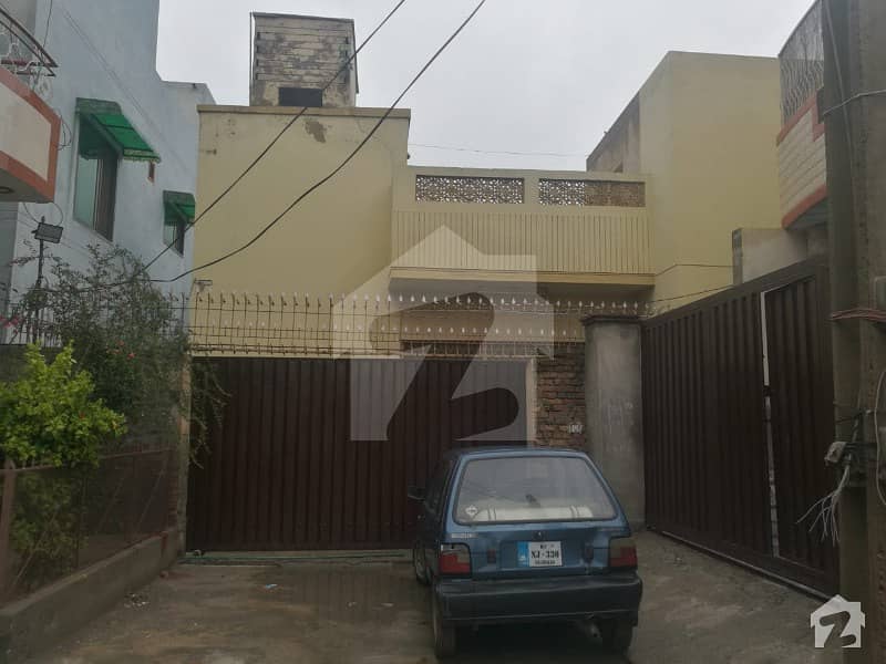 Beautiful House Is Up For Sale In The Heart Of City In Very Affordable Price