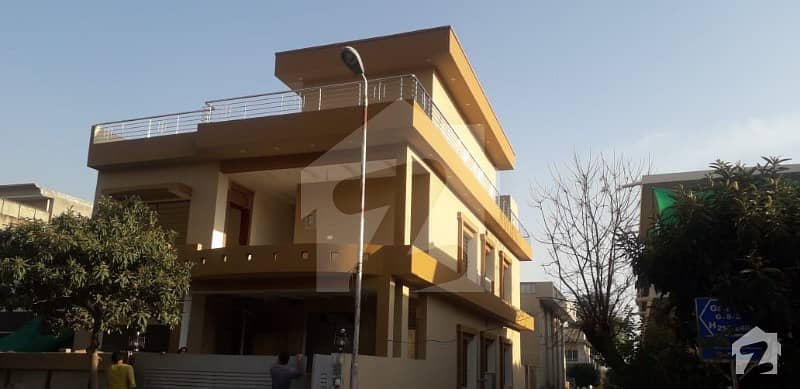 9 Marla Brand New Double Storey Corner House At Best Location Water Boring