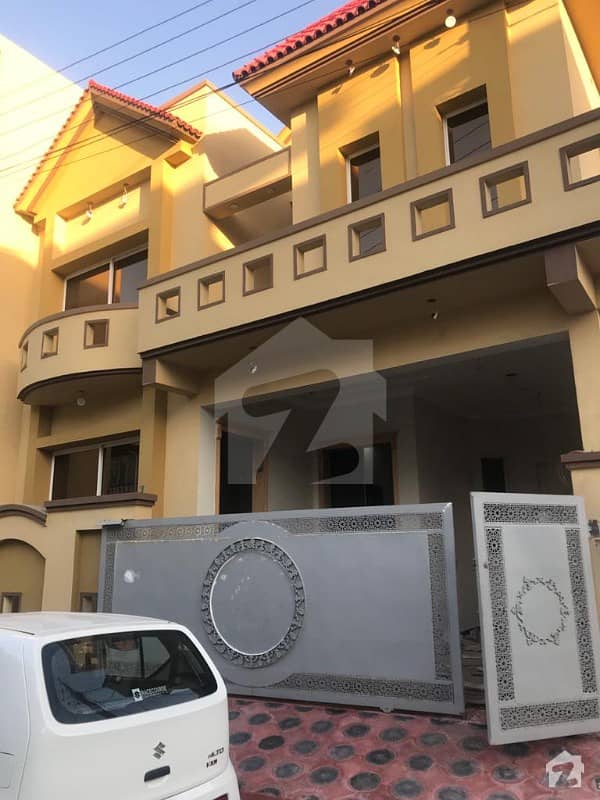عبداللہ ٹاؤن آئی ۔ 13 اسلام آباد میں 4 کمروں کا 8 مرلہ مکان 70 ہزار میں کرایہ پر دستیاب ہے۔