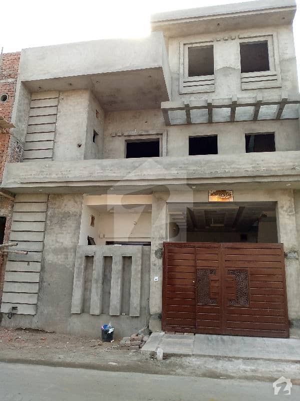 الرحیم گارڈن فیز ۵ جی ٹی روڈ لاہور میں 5 کمروں کا 6 مرلہ مکان 1 کروڑ میں برائے فروخت۔
