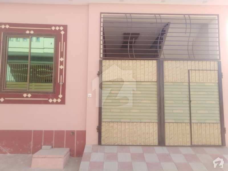 رفیع قمر روڈ بہاولپور میں 2 کمروں کا 4 مرلہ مکان 45 لاکھ میں برائے فروخت۔