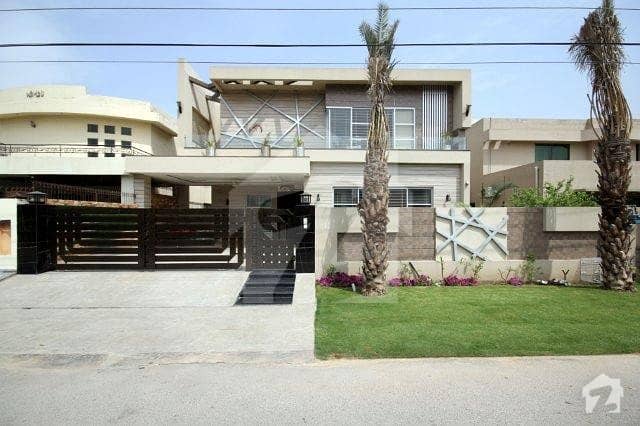 ڈی ایچ اے فیز 3 ڈیفنس (ڈی ایچ اے) لاہور میں 5 کمروں کا 1 کنال مکان 3.8 کروڑ میں برائے فروخت۔