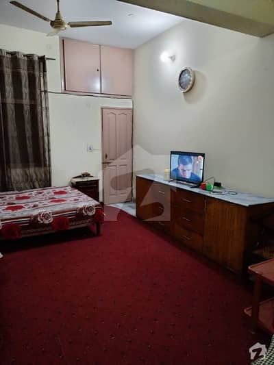 ڈھوک کشمیریاں راولپنڈی میں 4 کمروں کا 4 مرلہ مکان 85 لاکھ میں برائے فروخت۔
