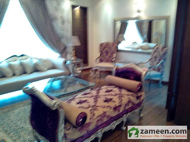 1 Kanal New Fully Furnished Bungalow For Sale