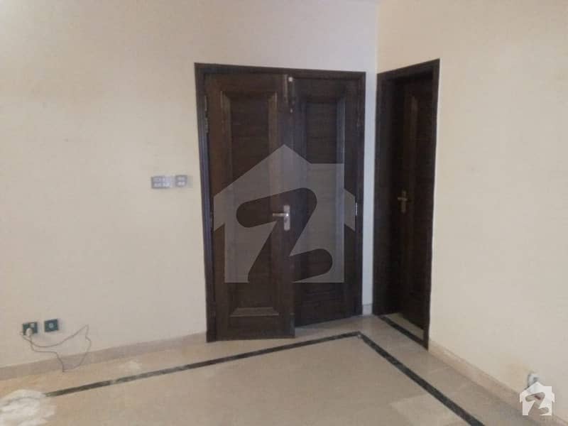 2 Beds Upper Portion For Rent In E-11
