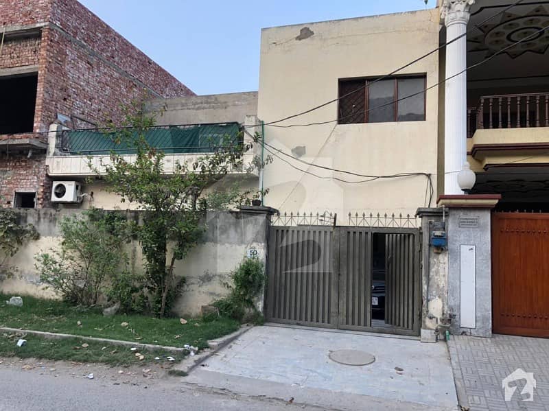 10 Marla House For Sale In Chinab Block Allama Iqbal Town Lahore