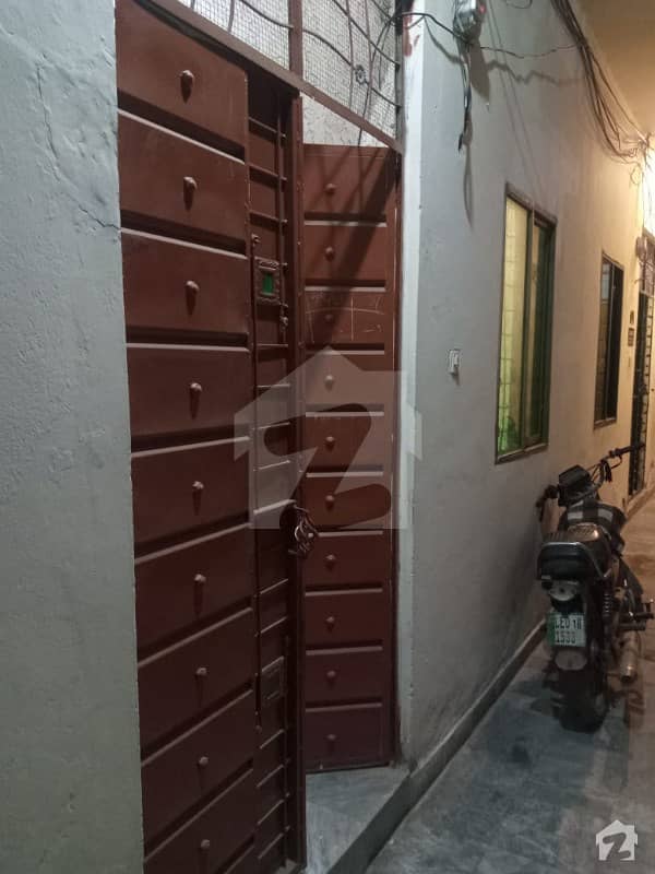 سمن آباد لاہور میں 4 کمروں کا 2 مرلہ مکان 42 لاکھ میں برائے فروخت۔