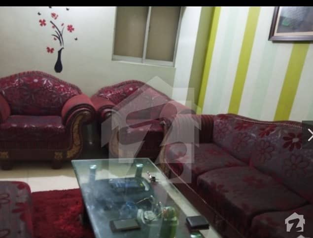 طارق روڈ کراچی میں 2 کمروں کا 4 مرلہ فلیٹ 90 لاکھ میں برائے فروخت۔