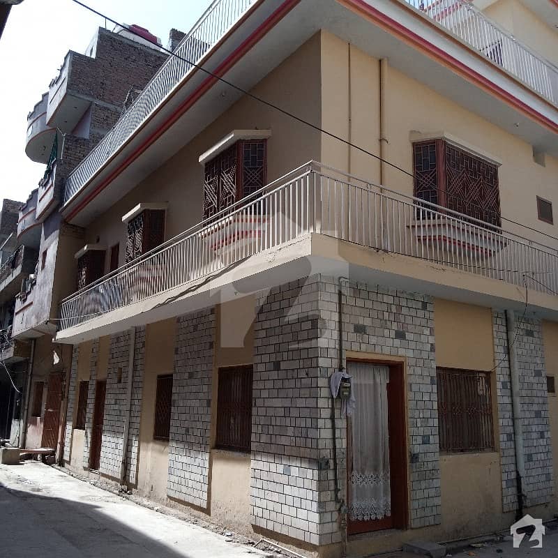 پِیر ودھائی راولپنڈی میں 8 کمروں کا 4 مرلہ مکان 1.15 کروڑ میں برائے فروخت۔