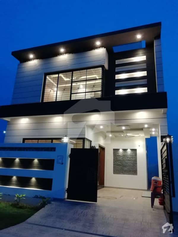 5 Marla Brand New Luxury Bungalow Beautiful Location Cheap Price DHA 9 Town