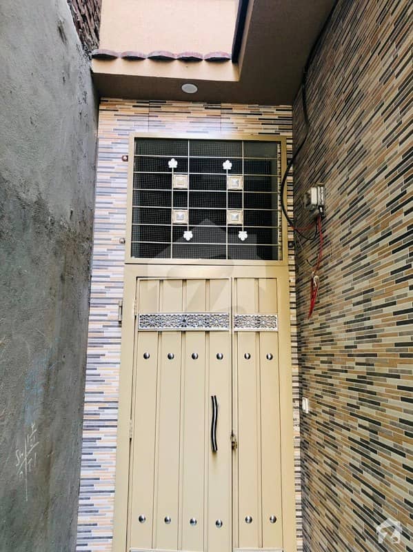 سمن آباد لاہور میں 2 کمروں کا 2 مرلہ مکان 40 لاکھ میں برائے فروخت۔