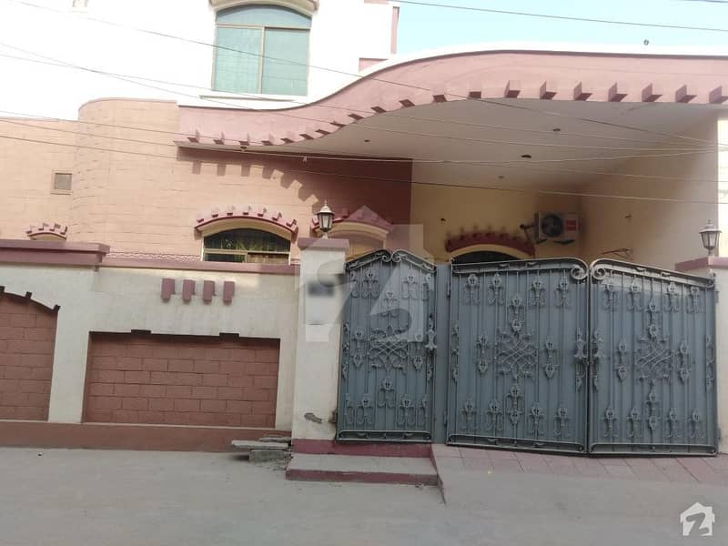 Looking For A House In Green Town Faisalabad