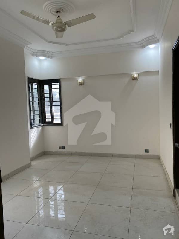 1200  Square Feet Flat For Sale In Shaheed Millat Road