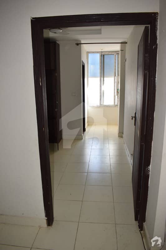 Good 350  Square Feet Flat For Rent In E-11