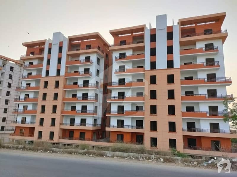 Malir Link To Super Highway Flat Sized 900  Square Feet Is Available