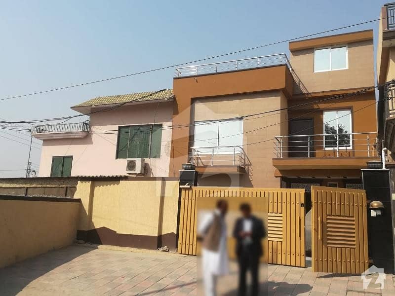 چکلالہ سکیم 2 چکلالہ سکیم راولپنڈی میں 6 کمروں کا 12 مرلہ مکان 3.3 کروڑ میں برائے فروخت۔