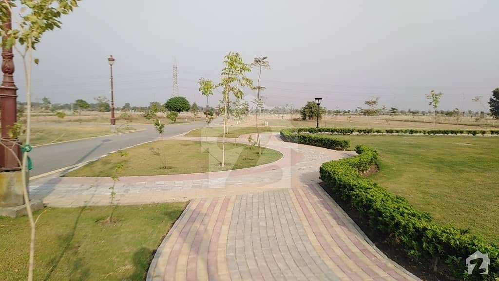 Get 5 Marla Plot With 15 Lacs Down Payment On Easy Installments In M8