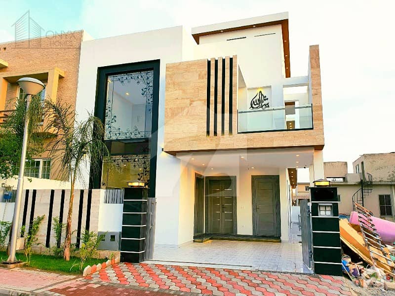 Elegant 10 Marla Designer House For Sale In Bahria Town