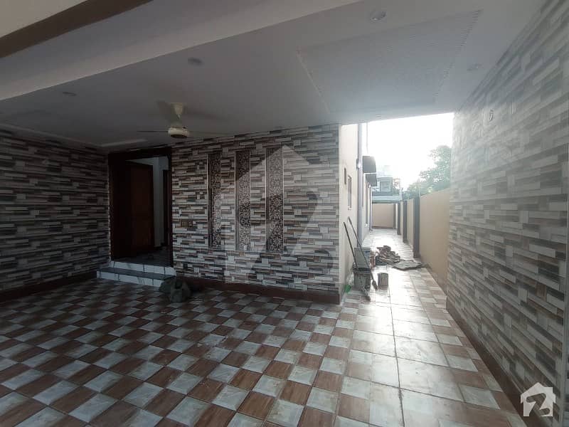 10 MARLA BRAND NEW HOUSE FOR SALE IN VERY LOWEST PRICE