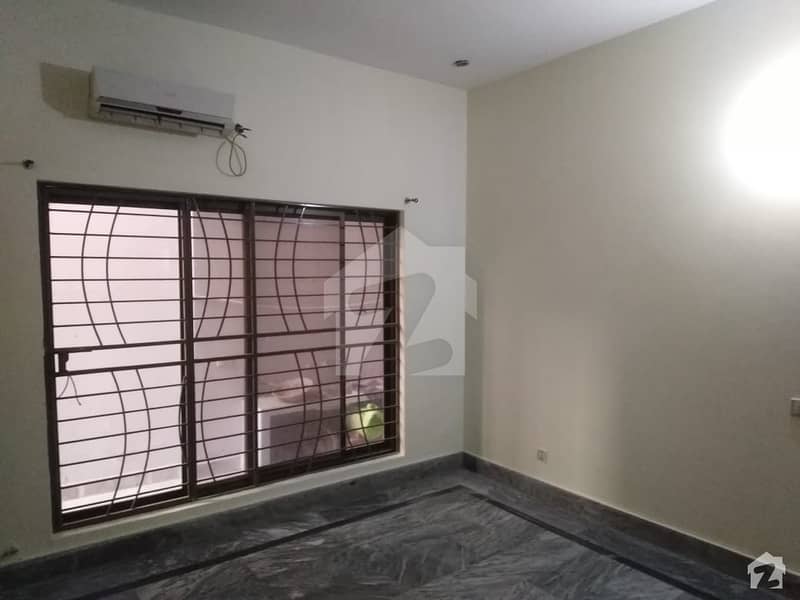 Idyllic Upper Portion Available In PIA Housing Scheme For Rent