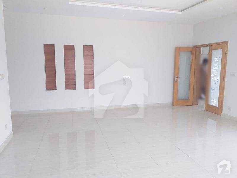 1 Kanal Beautiful Upper Portion Available For Rent In Dha Phase 7 Block P