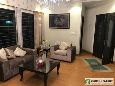 1 Kanal Designer House Available For Sale 1 Kanal Designer House Available For Sale