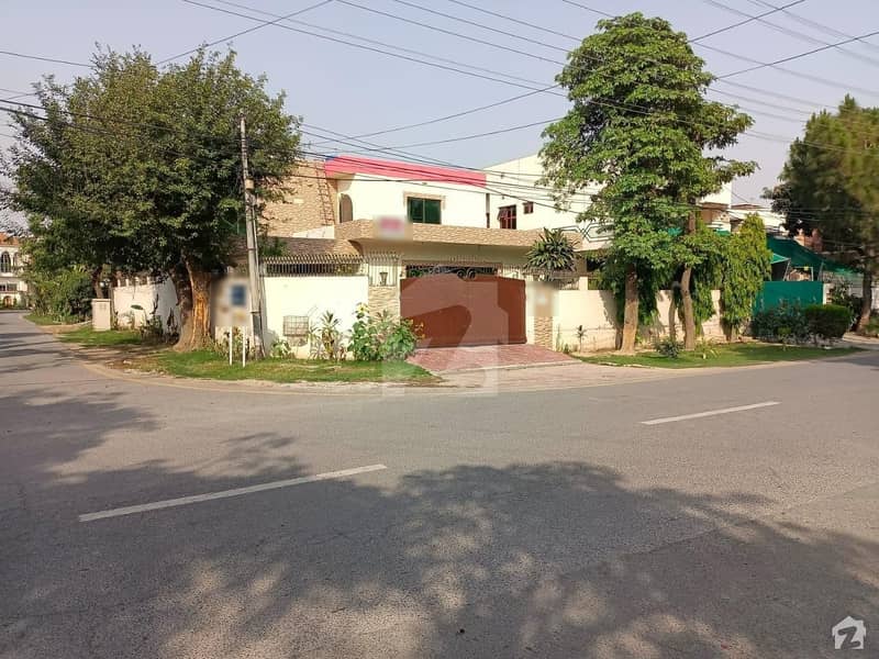 Premium 2700  Square Feet Upper Portion Is Available For Rent In Lahore