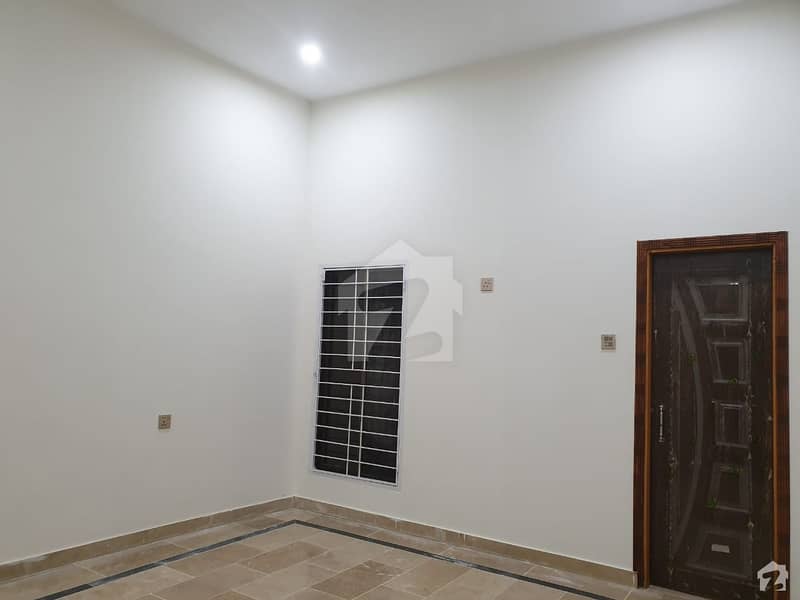 قادر کالونی گجرات میں 2 کمروں کا 5 مرلہ مکان 50 لاکھ میں برائے فروخت۔