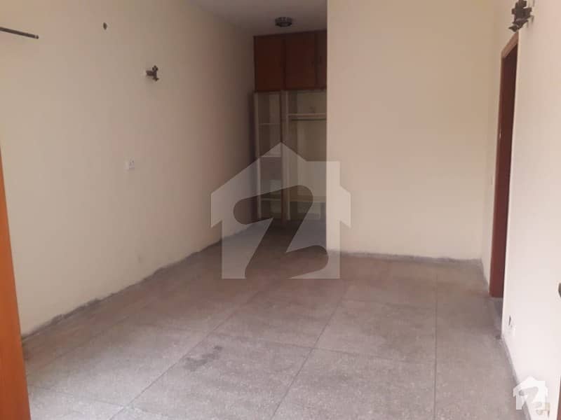1 Kanal Upper Portion For Rent In Dha Phase 2 S Block