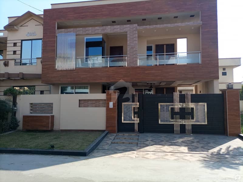 Ready To Buy A House 10 Marla In Gujranwala