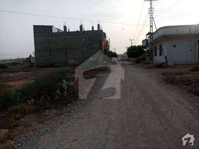 200 Yards Plot For Sale On Urgent Basis Reasonable Price Gulshane