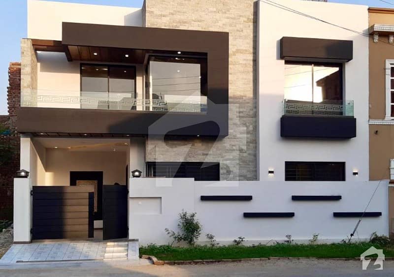 5 Marla Brand New Luxury Villa Available For Sale in State Life Society