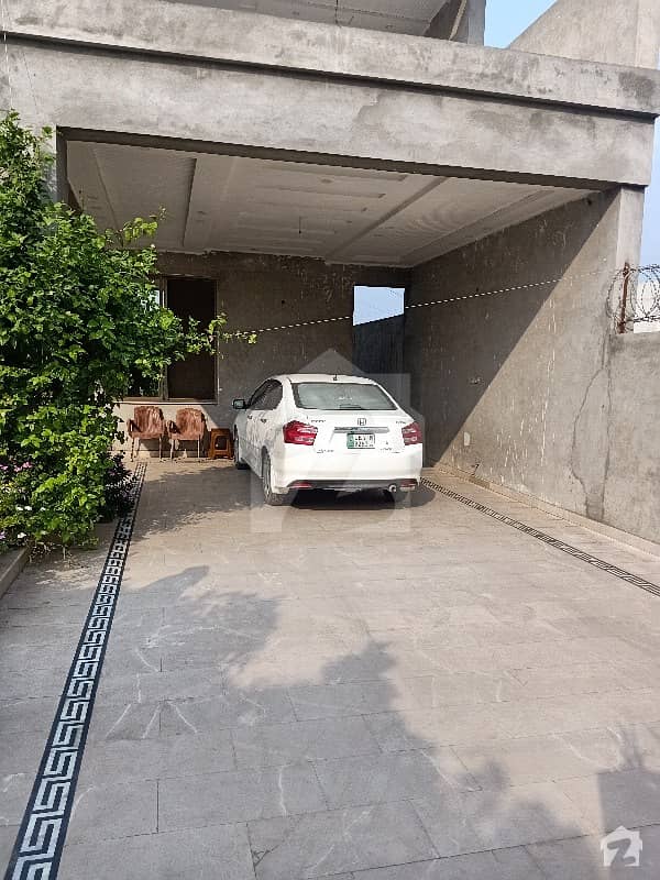 1 Kanal Semi-commercial House For Sale In Y Block Madina Town