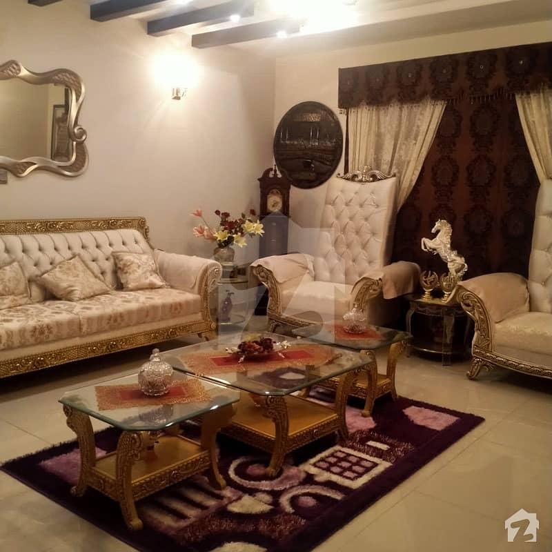 ڈی ایچ اے ڈیفینس کراچی میں 4 کمروں کا 12 مرلہ مکان 1.7 لاکھ میں کرایہ پر دستیاب ہے۔