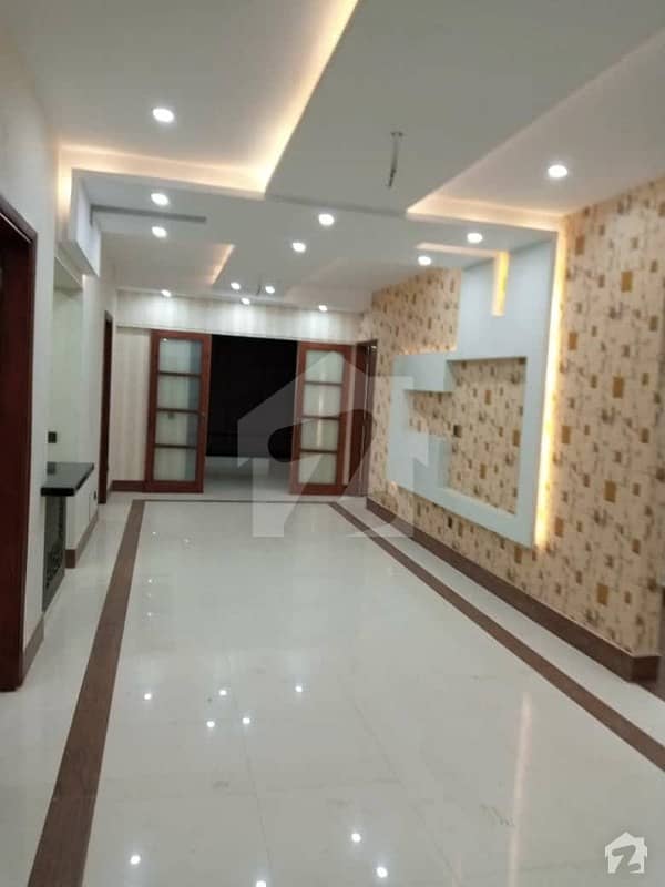 1500  Square Feet Flat In Muslimabad Society Is Available For Rent