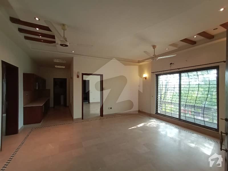 Spacious Upper Portion Is Available For Rent In Ideal Location Of DHA Defence