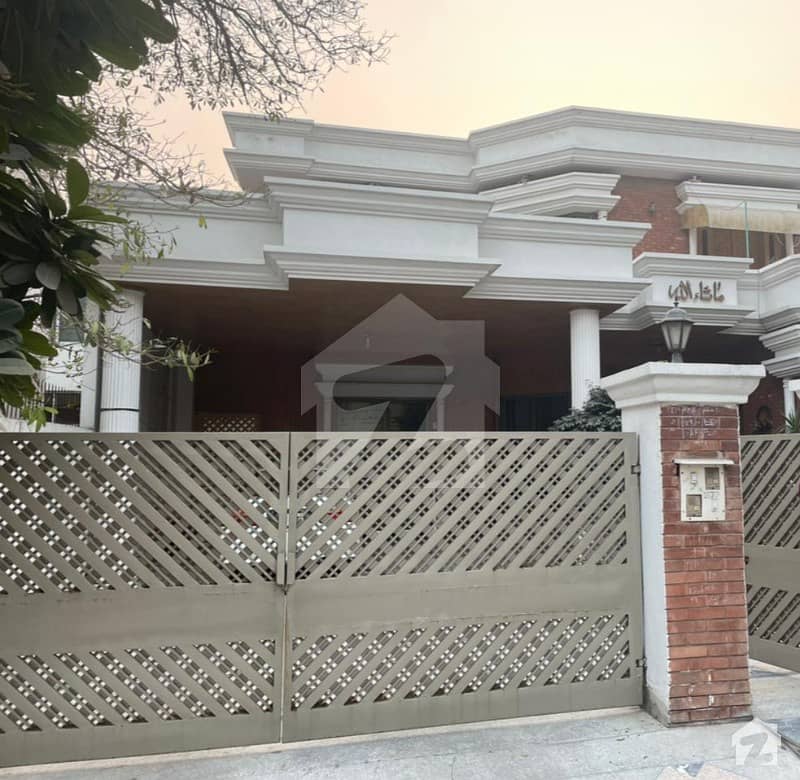 1 KANAL OWNER USED HOUSE FOR SALE IN SOLID CONDITION