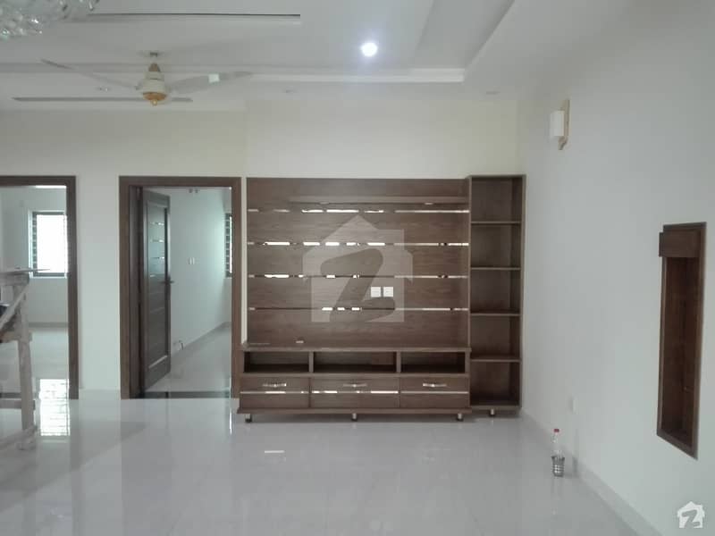 10 Marla Lower Portion Situated In PWD Housing Scheme For Rent