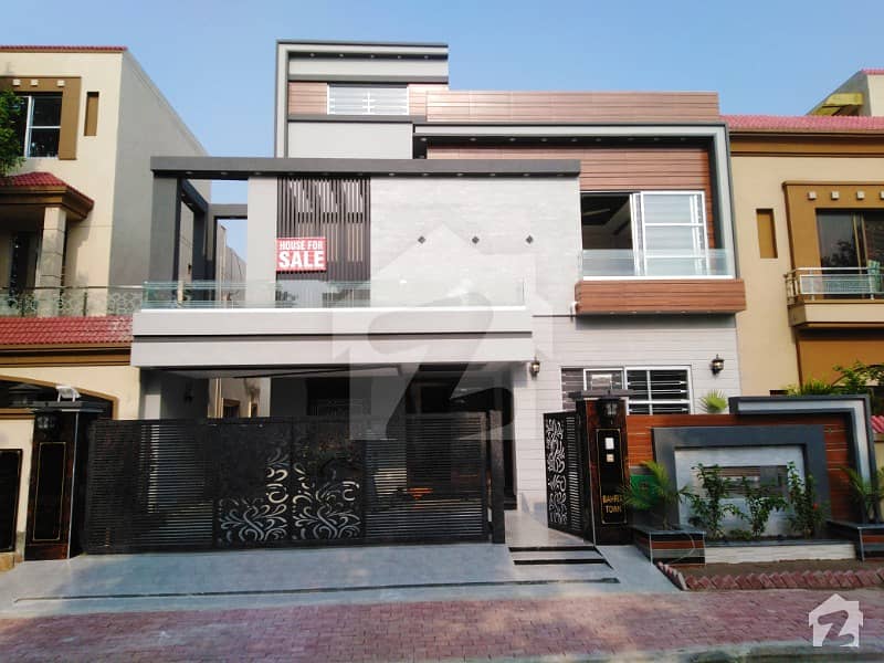 10 Marla Brand New Luxury House Jasmine Block Bahria Town Lahore