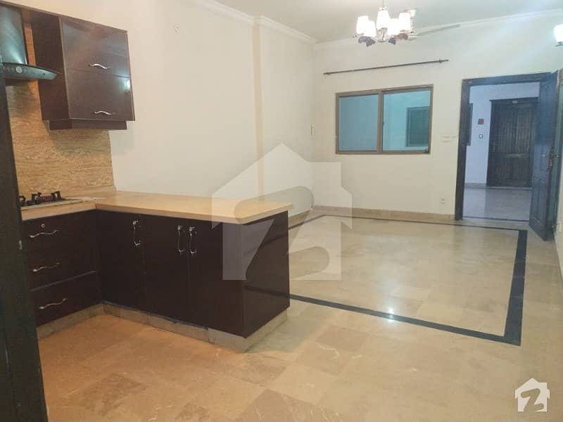 F11 Markaz Luxury Studio Apartment For Sale