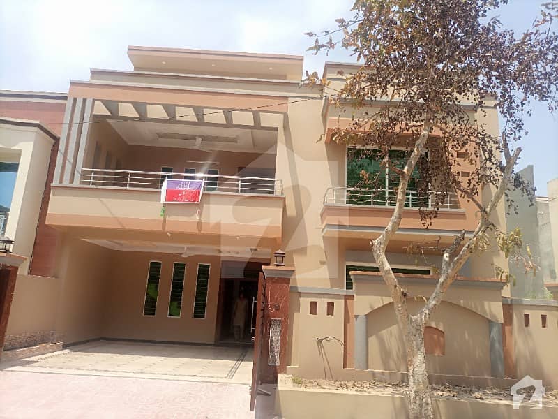 2475  Square Feet House Available In Soan Garden For Sale